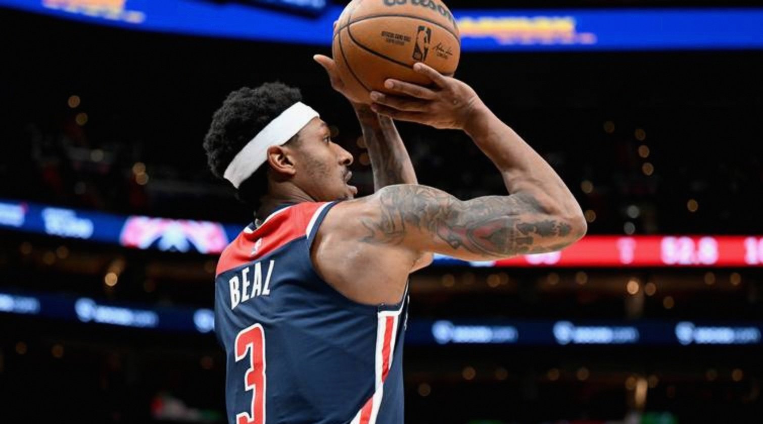 快船莱昂纳德怎么没上场 快船莱昂纳德怎么没上场